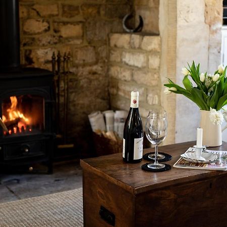 Gleneda Cottage - A Renovated, Traditional Cotswold Cottage Full Of Charm With Fireplace And Garden Bourton on the Hill Kültér fotó