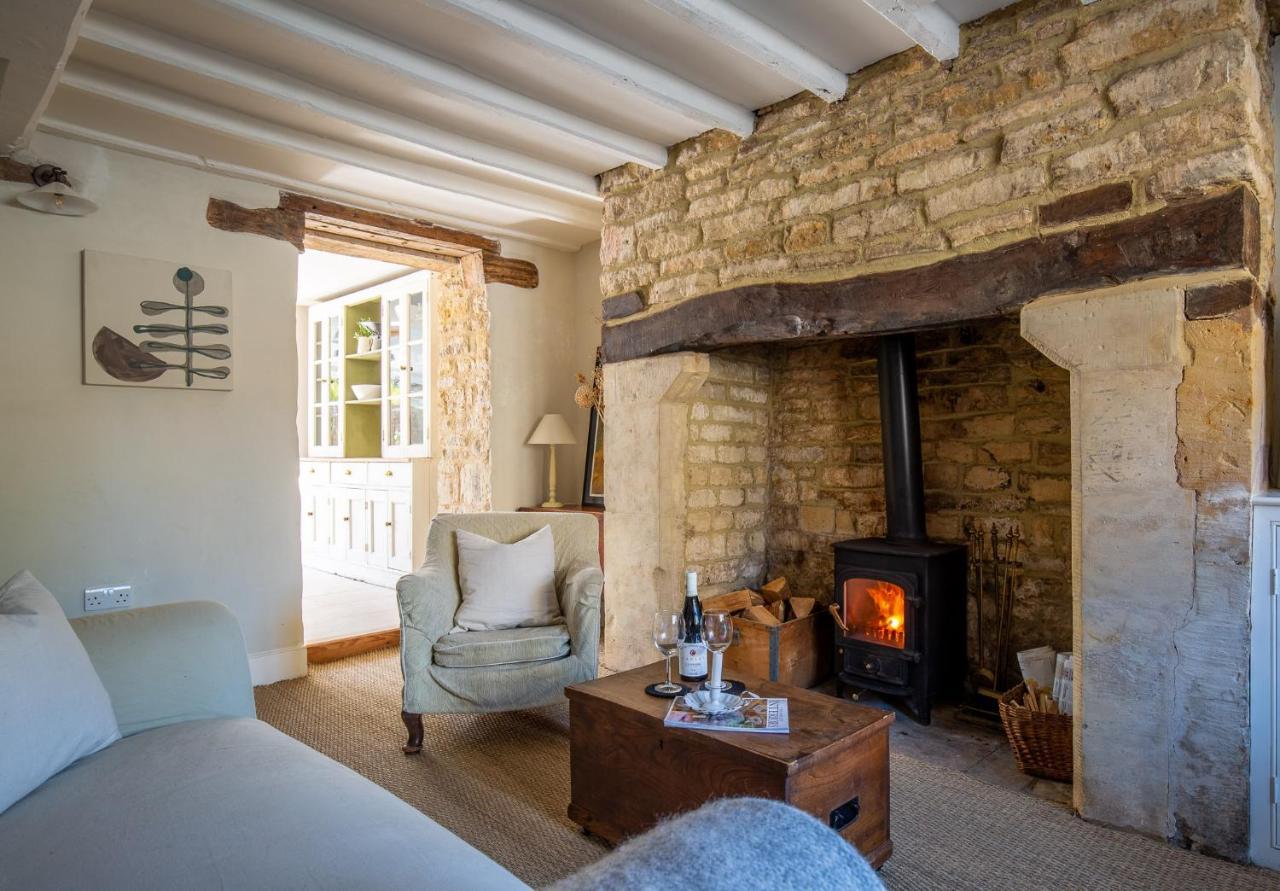 Gleneda Cottage - A Renovated, Traditional Cotswold Cottage Full Of Charm With Fireplace And Garden Bourton on the Hill Kültér fotó